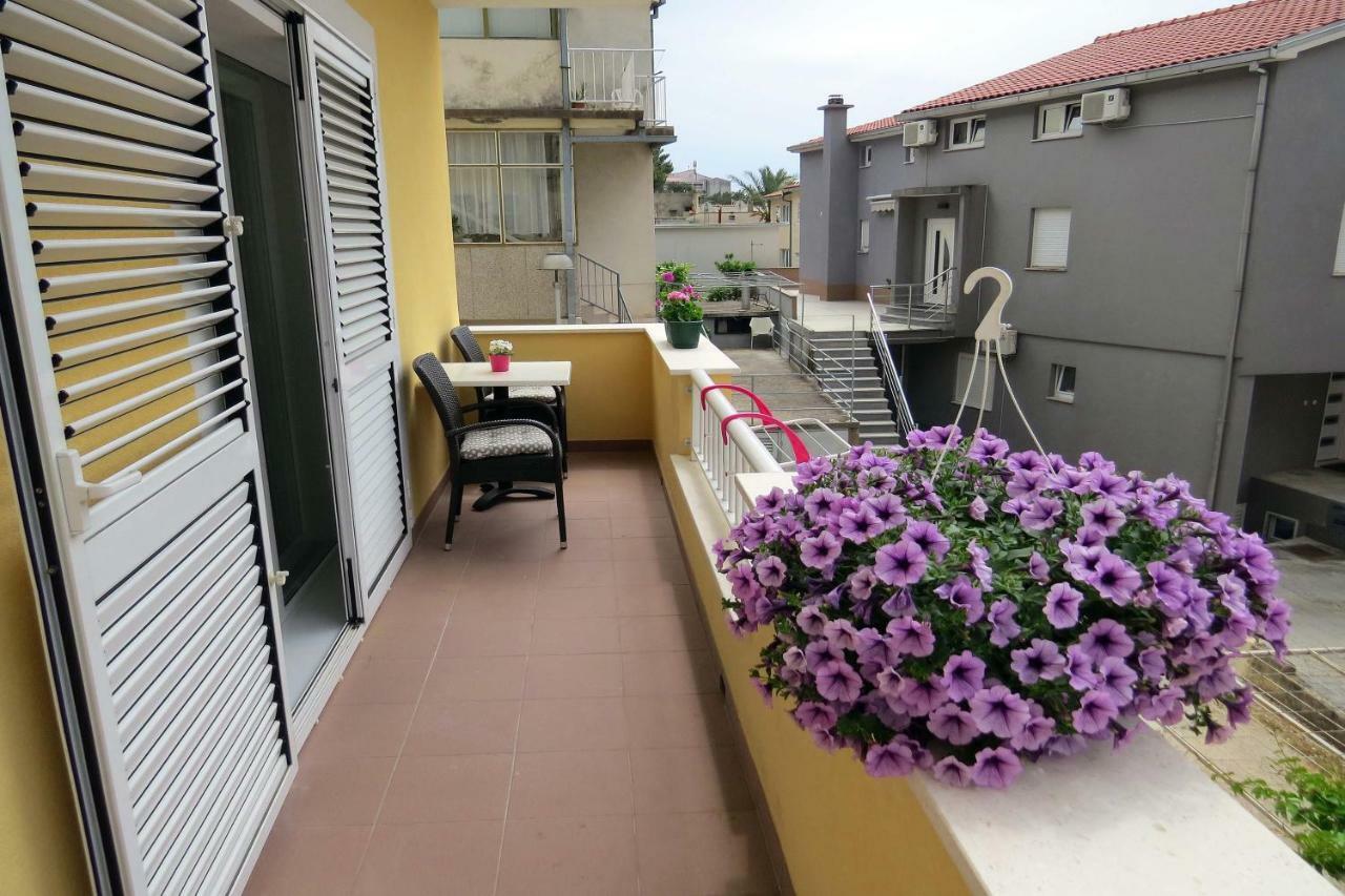 Apartman Jakir Baška Voda Exterior foto
